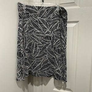 Black and White flowy skirt